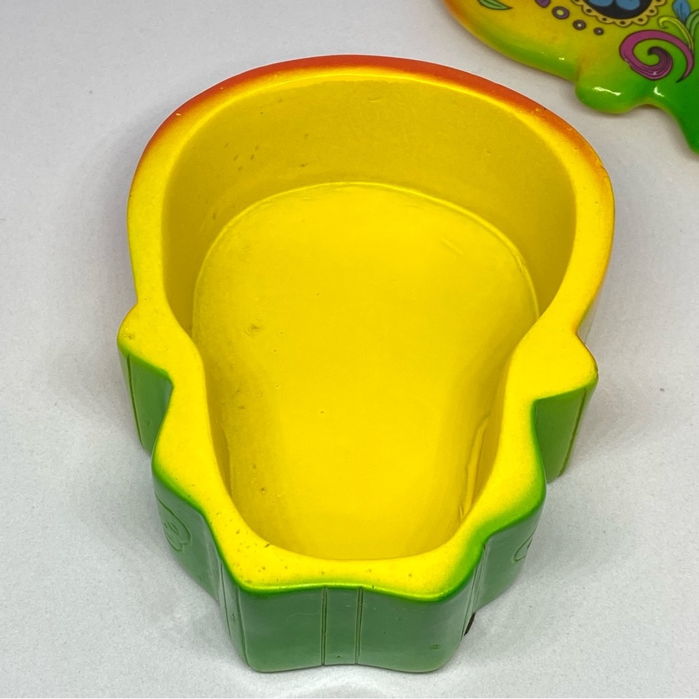 Skull Trinket Box - Picture 4 of 7
